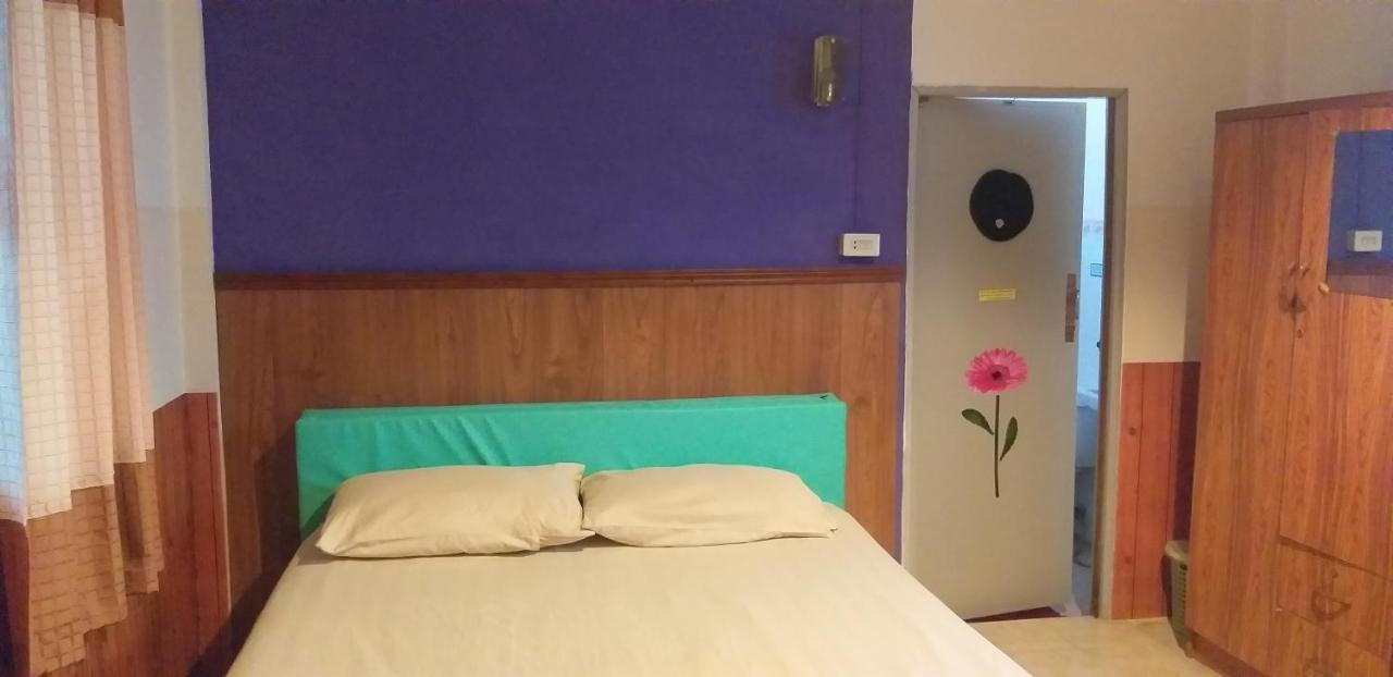 Hotel Tanyahouse Chiang Rai Exterior foto